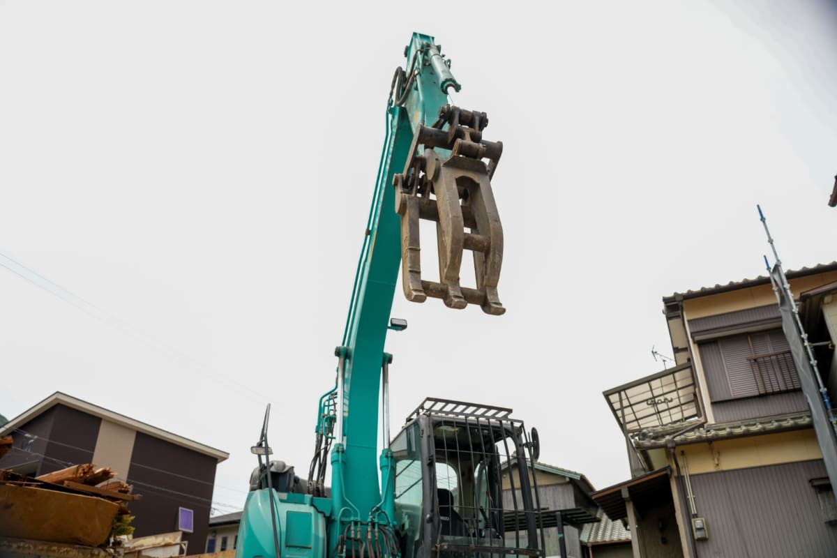 一戸建ての解体現場_R